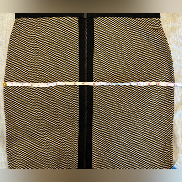 Jules & Leopold stretchy knit pencil skirt - Picture 6 of 9